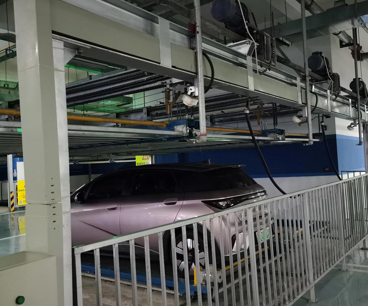 湖南家用升降式立体好色TV下载安装位回购